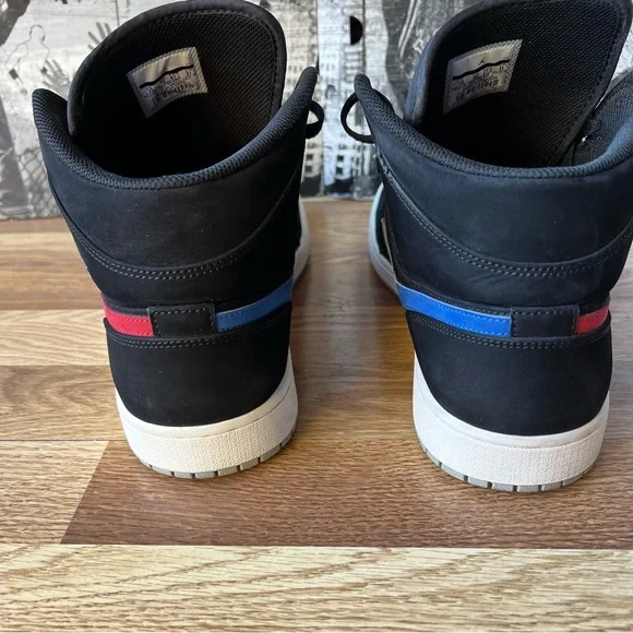 2018 AirJordan 1 mid Multicolor Sneakers 554724-065 - Picture 11 of 14